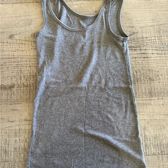 A new day Simple Gray Sleeveless Cotton Tank Top Size Small - Picture 2 of 9